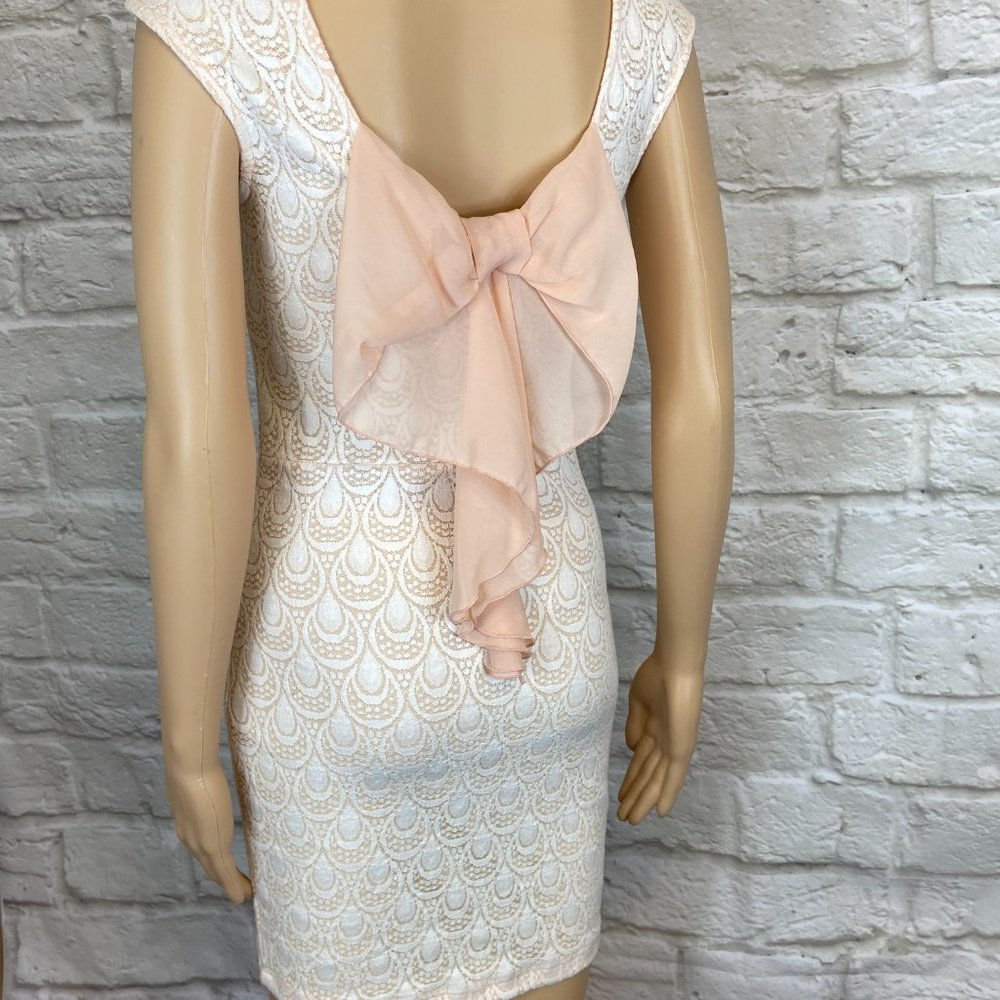 AGACI Dress Medium Peach Colored Back Decorative Bow Pullover Dress Stretchy NWT